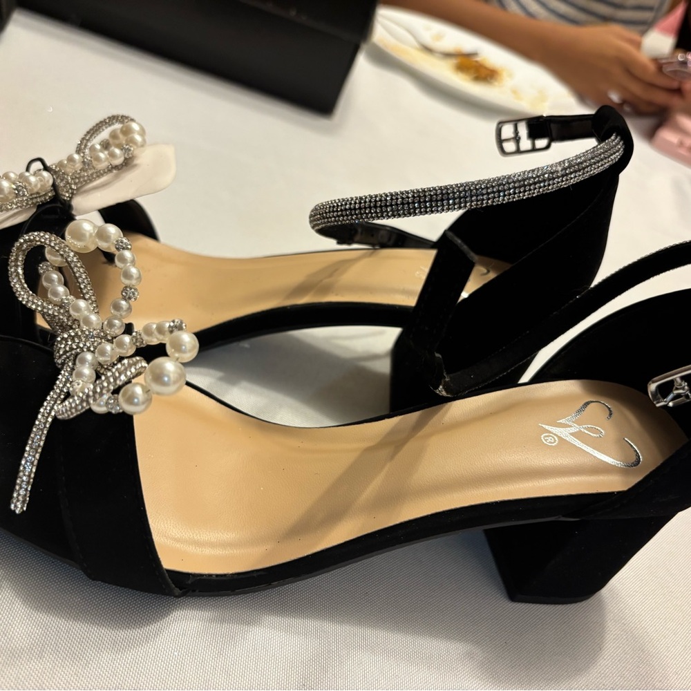 Windsor Black Rhinestone Pearl Bow Heels - Picture 5 of 14